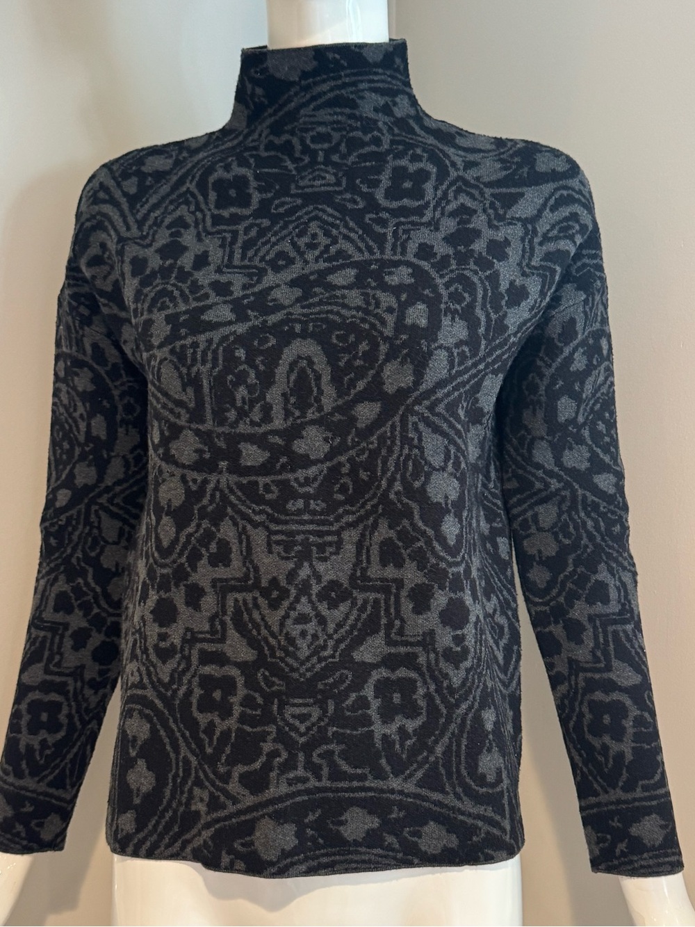 Nanette Lepore Jacquard Knit Mock Neck Top Charcoal Damask Size Small